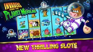 ATK777VIP ငါးပစ်ဂိမ်း Multiplayer Mode တွင် ငါးဝံနှင့် Golden Fish ပစ်ခတ်ဖမ်းဆီးနေသော မြင်ကွင်း